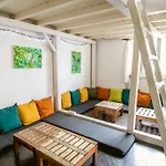 Auberge de jeunesse T5 Social