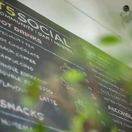 Хостел T5 Social