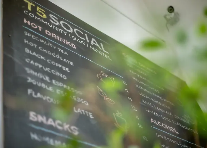 Vandrerhjem T5 Social